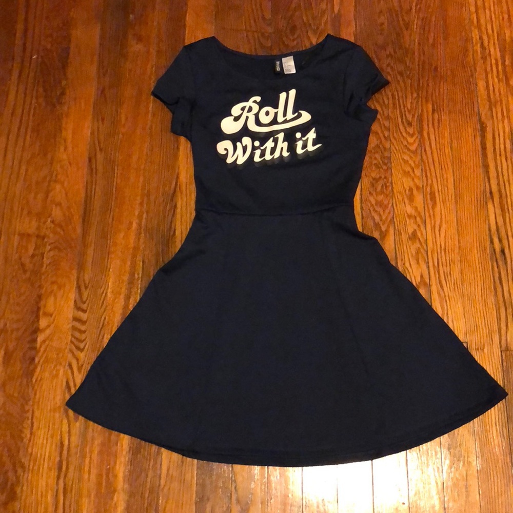 H&M navy dress 👗
